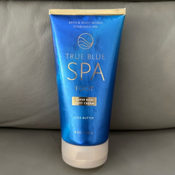 NEW BATH & BODY WORKS TRUE BLUE SPA SUPER RICH FOOT CREAM WITH GIFT BAG & BOW - Picture 2 of 5